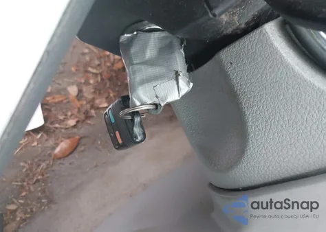 2007 Ford Mustang V6 Deluxe/V6 Premium z USA, uszkodzony, nr VIN 1ZVFT80NX75211227